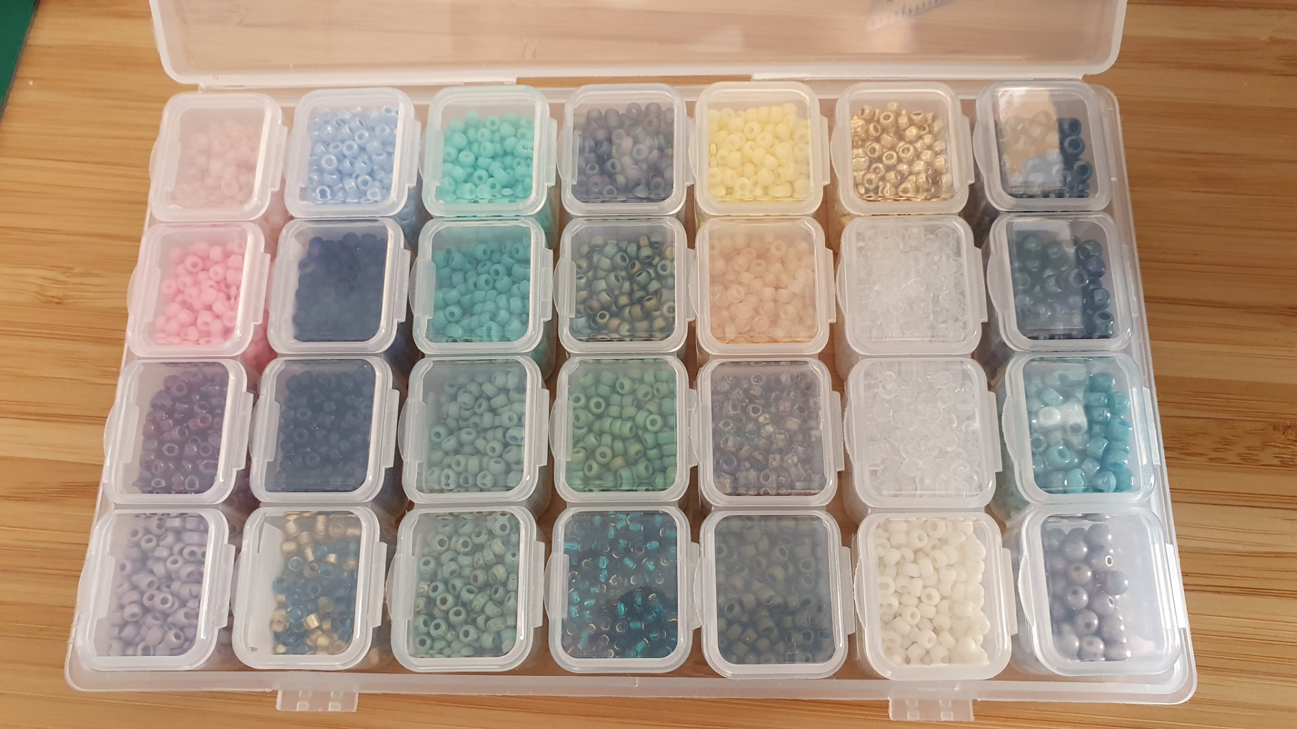 Benecreat Boîte Carrée Plastique 6,4 cm Lot 18 Transparent