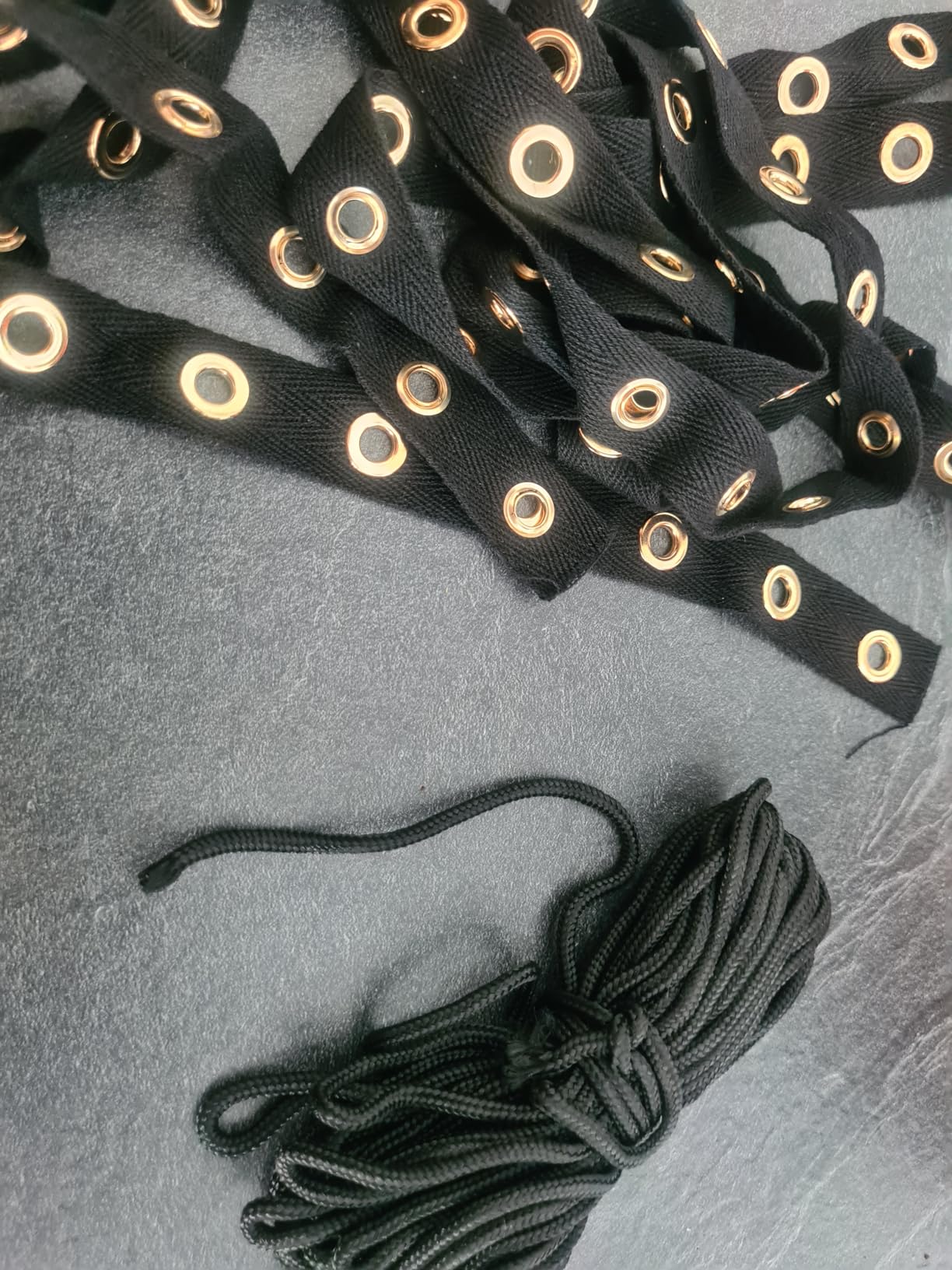 Benecreat ruban à œillets noir 2,7 m + cordon 9,1 m