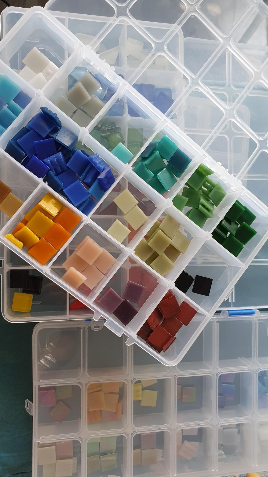 BENECREAT Boîte rangement plastique 12 grilles lot 4