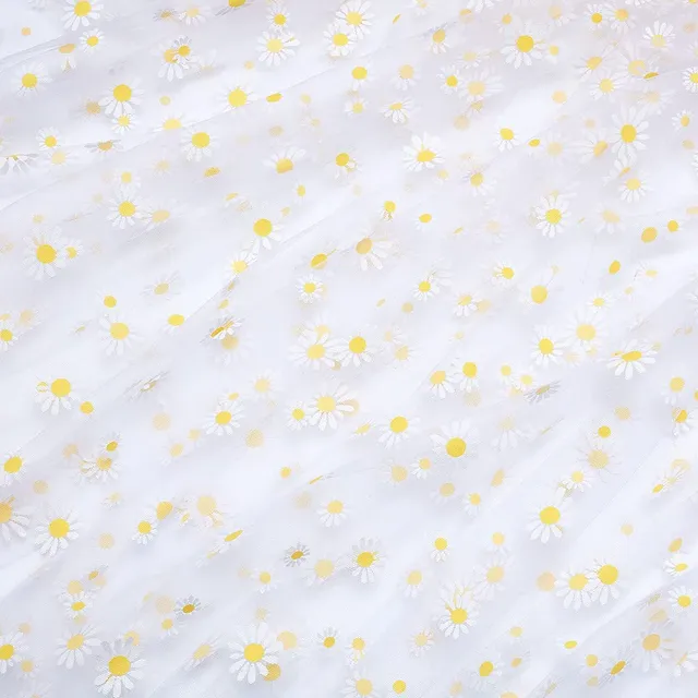 BENECREAT Tulle marguerites blanc 2 m x 3,66 m couture