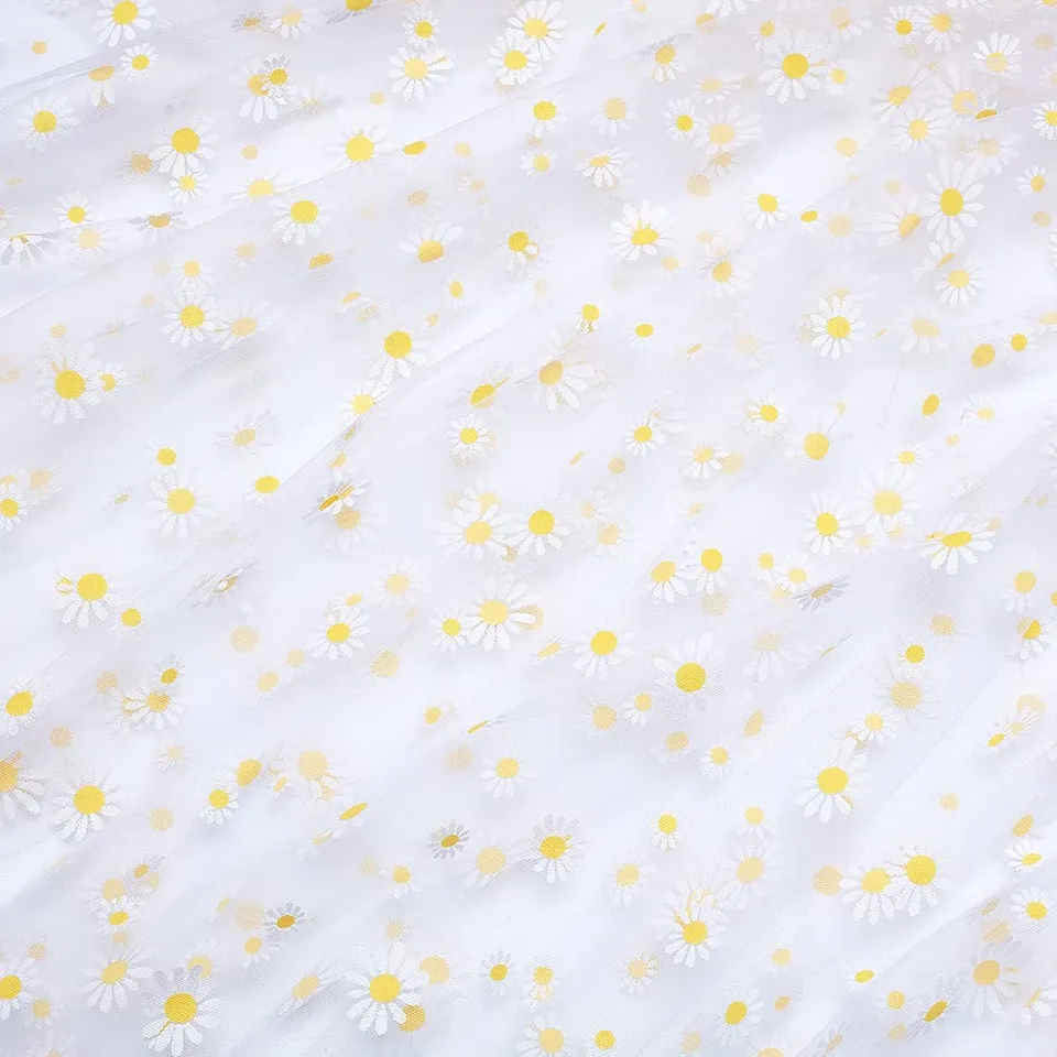 BENECREAT Tulle marguerites blanc 2 m x 3,66 m couture
