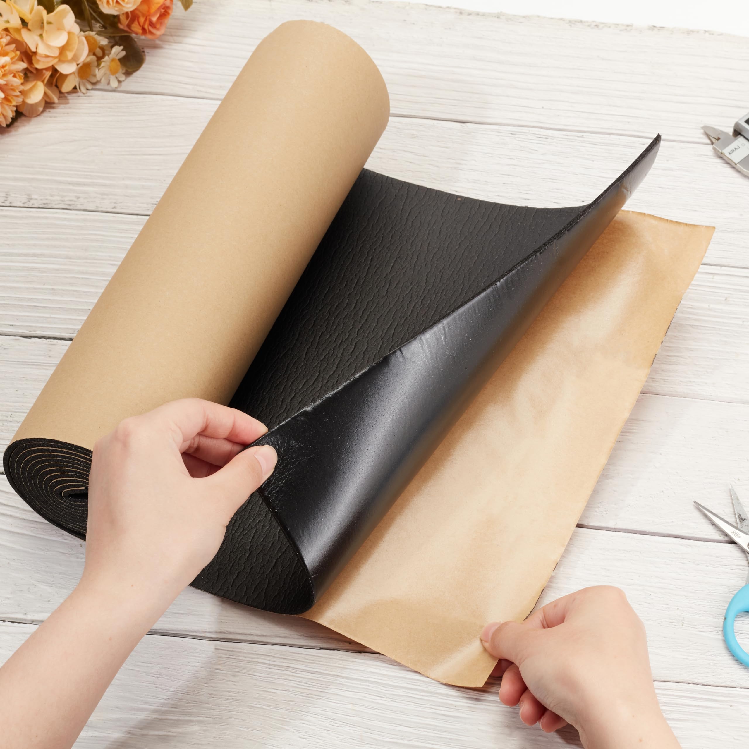 BENECREAT Rouleau Mousse EVA Autocollante 200x30cm 2mm Noir