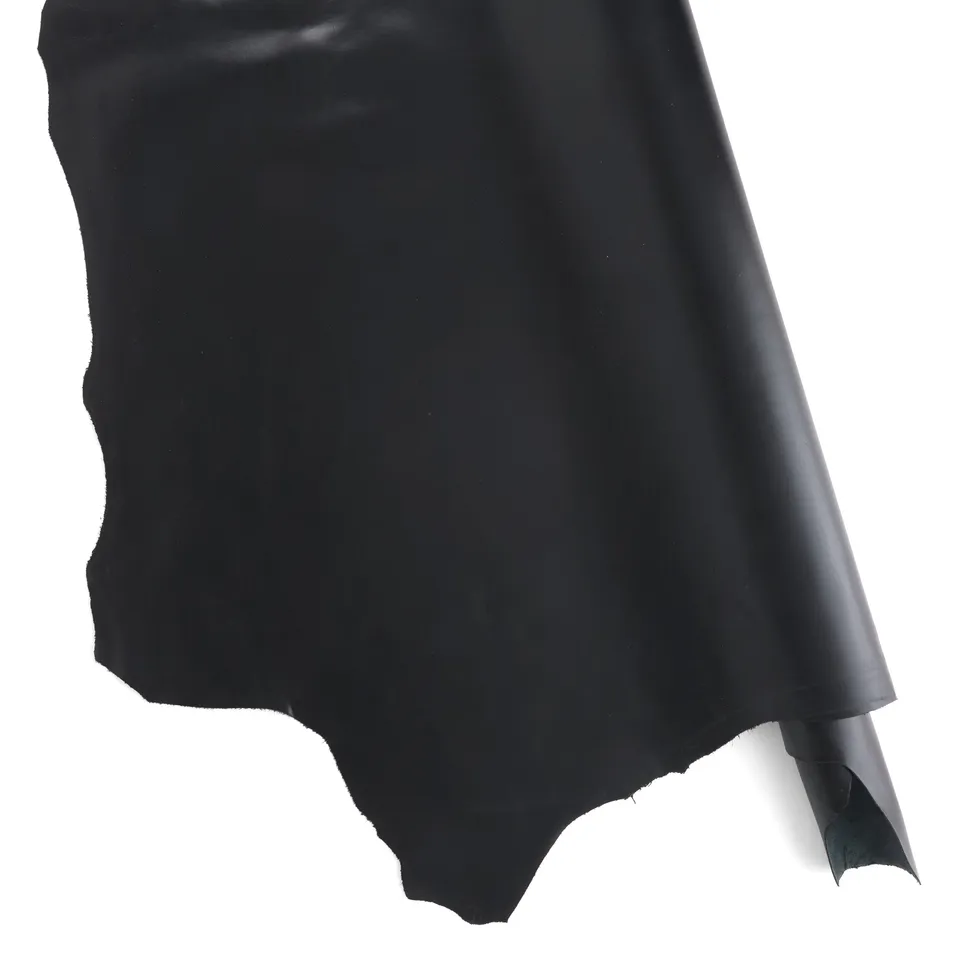 Tandy Leather double épaule cuir lisse noir 3-5 oz finition chromée
