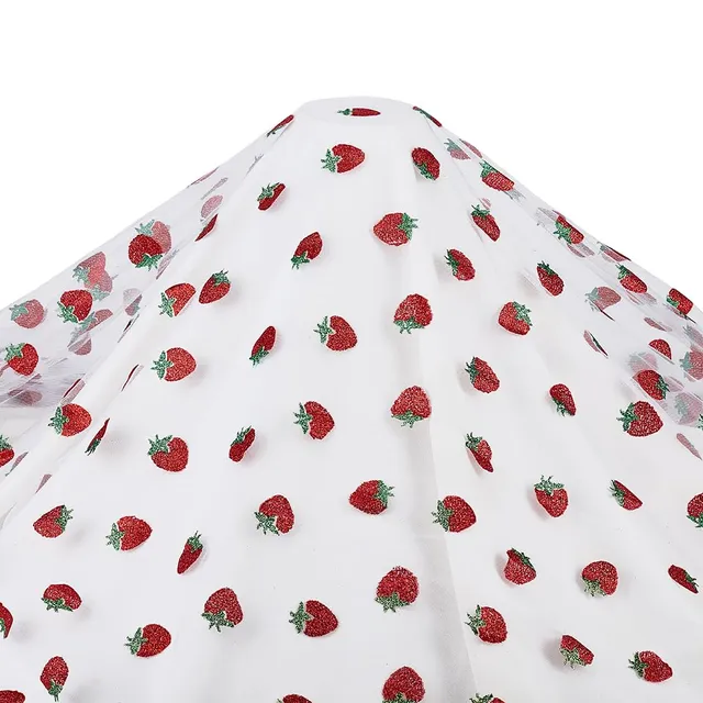 BENECREAT Tulle fraise blanc 3,65 m tissu maille dentelle