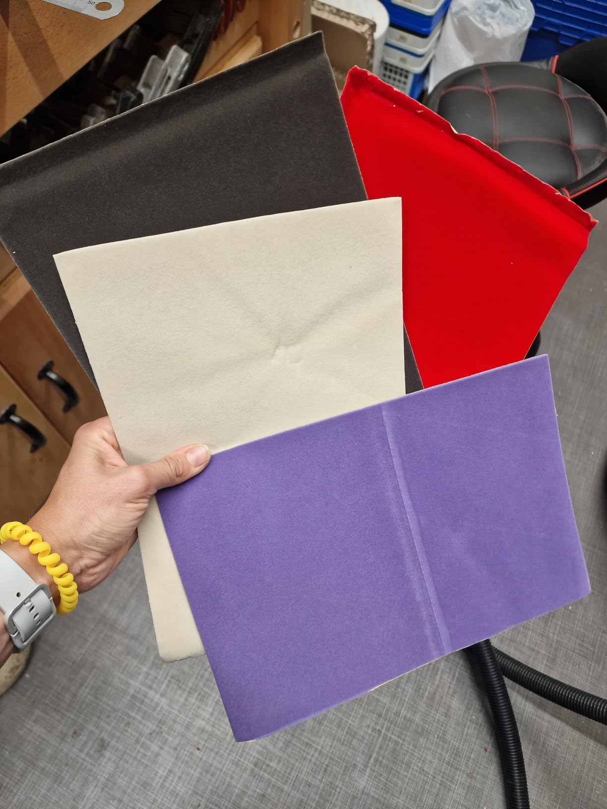 BENECREAT feuilles velours adhésives A4 19 couleurs