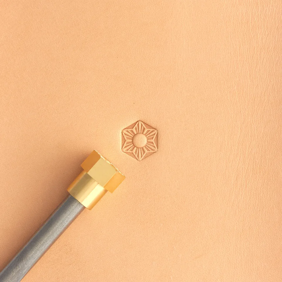 Tandy Leather Asanoha tampon laiton 10,7 mm motif